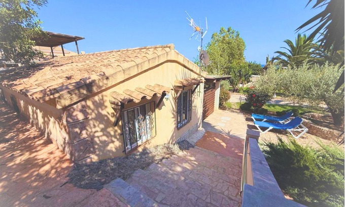 Costa Dorada House | La Cochera, delicious house near the sea