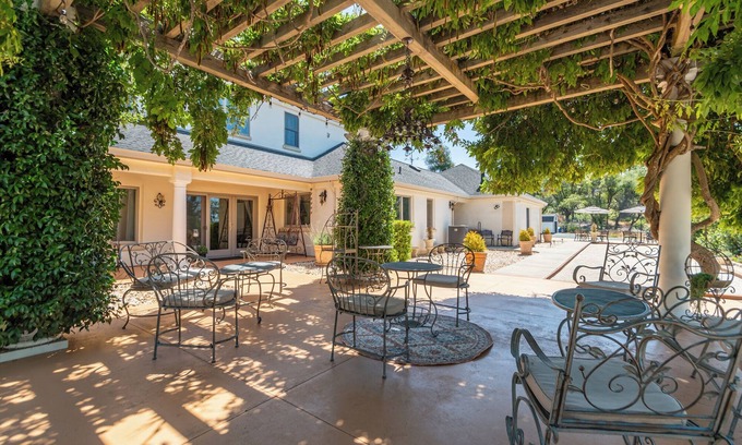 Murphys House | La Conac- Luxury Tuscan Inspired Home in Murphys