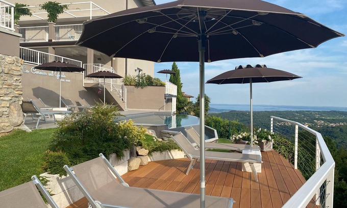 Villanuova sul Clisi Apartment | La Cornice sul Garda- Sottobosco- terrace and lake view in residence with pool