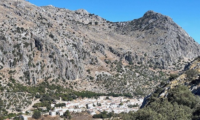 Villaluenga del Rosario Cottage | La Cuadra. Peace and tranquility in a privileged rural setting