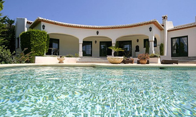 Mar Azul Villa | La Cumbre by Aguilarent