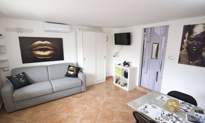 Germignaga Apartment | La Da.Ma Apartment