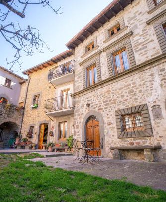 Pieve Fosciana Apartment | La dimora dell'Abramo-La mansarda del maestro