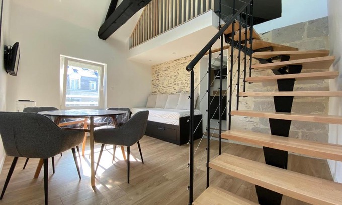 Saint-Serge Apartment | La Douce Angevine - Le Perroquet