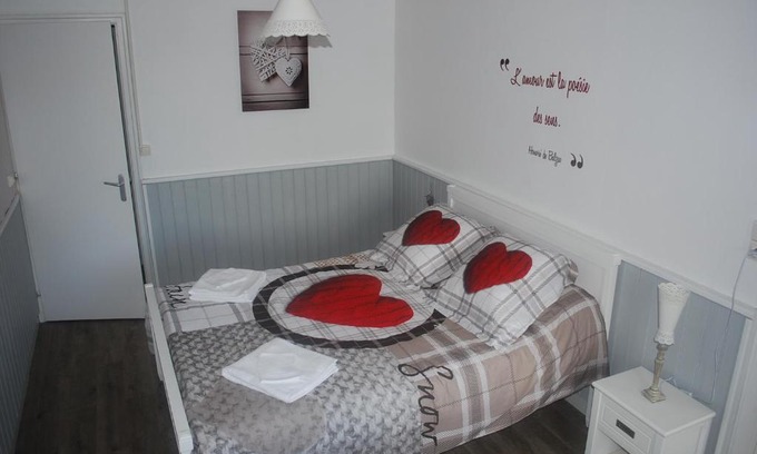 La Guyonniere House | La Ferme du moulin