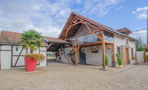 Fontaine-les-Gres House | La fontainate