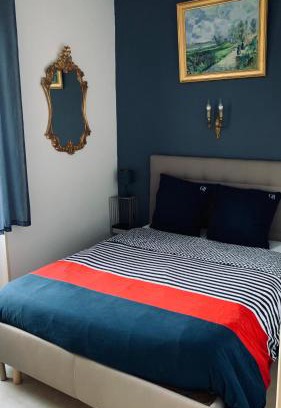 Charolles Apartment | La Garçonnière II