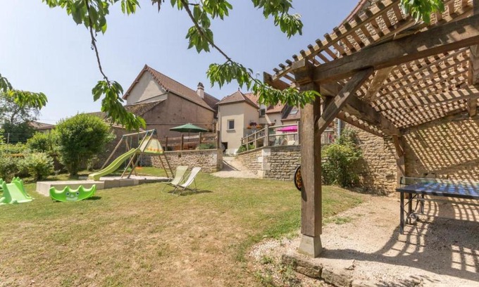 Auxant House | La Glycine