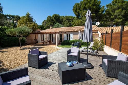 Giens Villa | La Grande Auguière, villa familiale et spacieuse au cœur du vignoble et à 300m de la mer