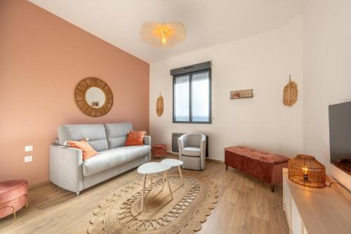 Sacy-le-Petit House | La grange