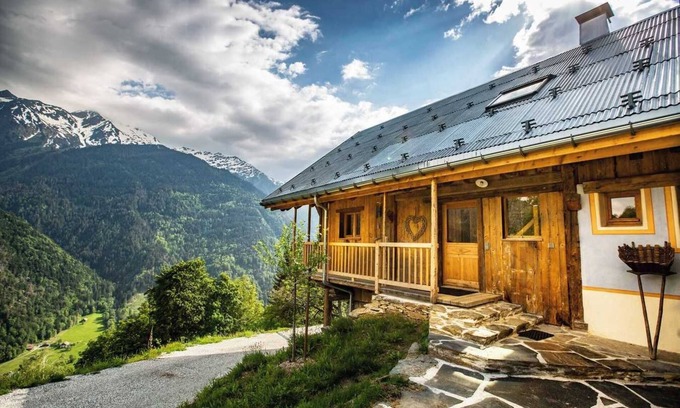 Queige House | LA GRANGETTE A SIMON