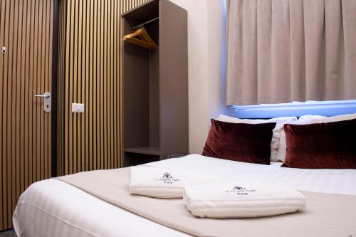 Rione XI Sant'Angelo Apartment | La Grotta di Ottavia