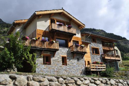 Lanslevillard Apartment | La Joubarde