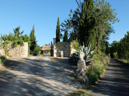 Peyriac-de-Mer Bed & Breakfast | LA LAVANDIERE Famille Amis Relais Motards