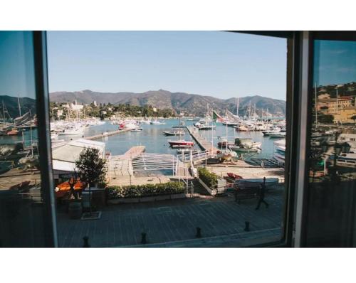 Santa Margherita Ligure Apartment | La Luna sul Porto