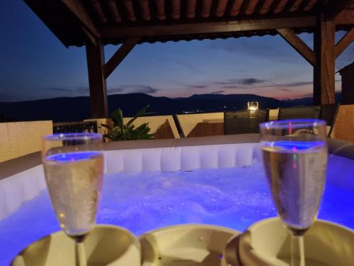 Porcio Apartment | La Mélenzanice