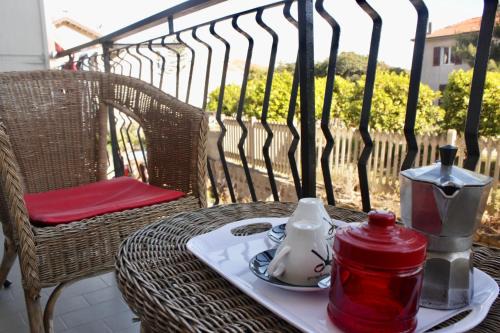 Santo Stefano al Mare Apartment | La Maison de la Mer