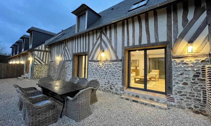 Cricqueboeuf Apartment | La Maison du Haras - Norman house near Deauville