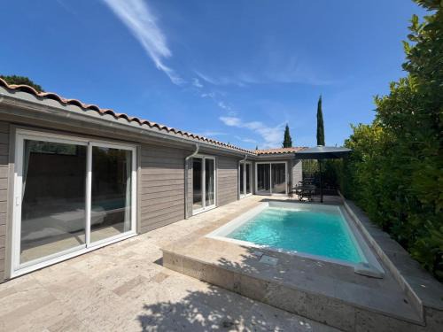 Salavas House | La Maison en Bois, Salavas, Vallon Pont D'Arc