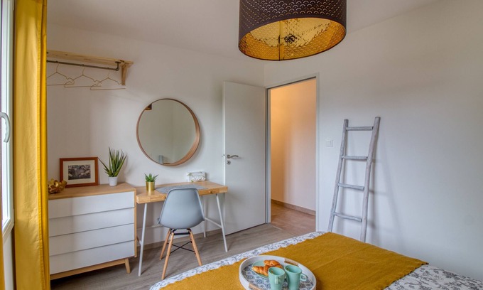 L'Epine House | La Maison, ★ L'her beau d'hier 3-bedroom house (sleeps 8) 300m from the beach ★