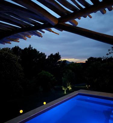 Auriol Bed & Breakfast | La Maison Perchée