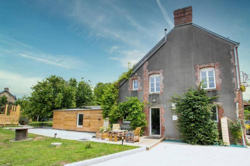 Clecy House | La Maison réseau Cycle et Gites