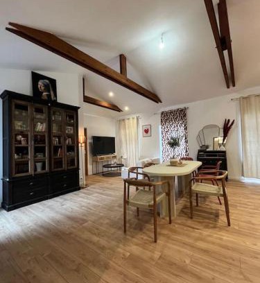 Noyal-Muzillac House | La maison rose du centre-ville !