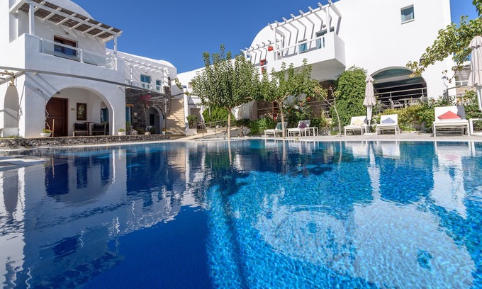 Kamari Hotel | La Mer Deluxe Hotel & Spa - Adults only