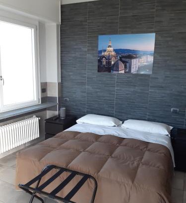 Caselle Torinese House | La Montrucca Camere