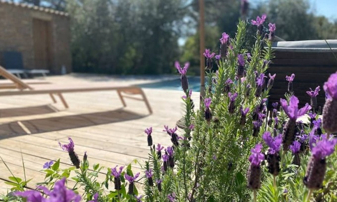 Quartier des Espesses Apartment | La Pampa , Dans un Cadre Enchanteur