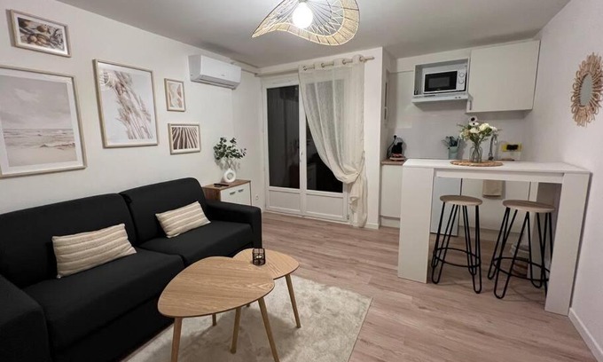 Hopitaux-Facultes Apartment | *La Pampa, Studio, Parking, Clim, Hôpitaux/Fac*