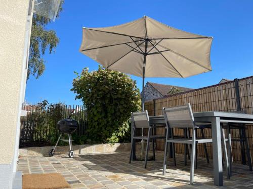 Bretigny-sur-Orge Apartment | La Parenthèse proche de Paris, Parking securisé, Terrasse privée, 1 chambre