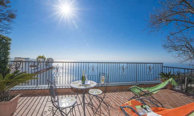 San Michele Apartment | La Perla, apartment with breathtaking view for romantic stay