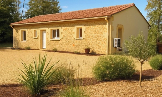 Pressignac-Vicq House | La Pierre Dorée - Love Room - Private Jacuzzi - Romantic getaway in Dordogne