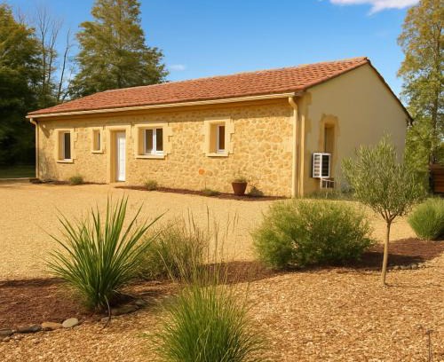 Pressignac-Vicq House | La Pierre Dorée