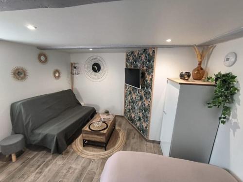 Neuville-de-Poitou Apartment | La porte Bleue