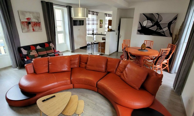 Bayeux Apartment | La Promesse Bayeux Parking Free