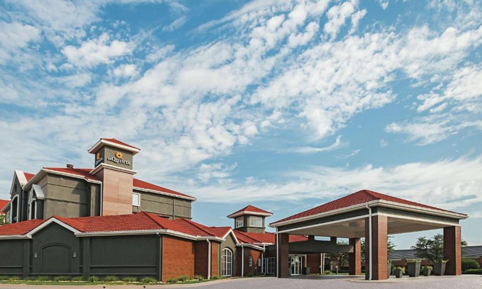 Fort Worth Hotel | La Quinta by Wyndham Fort Worth City View