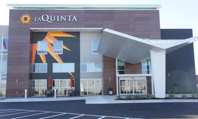 Perry Hotel | La Quinta by Wyndham Perry