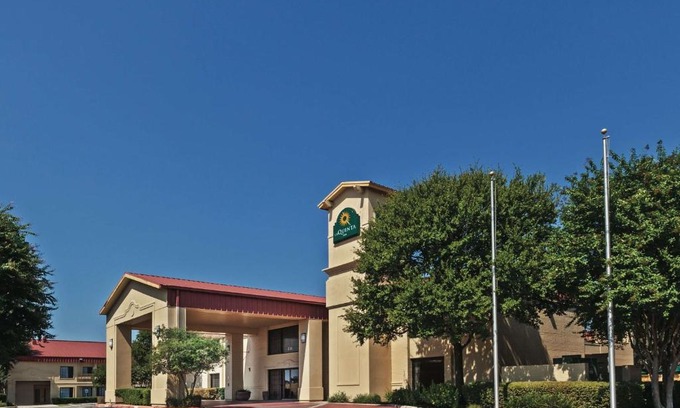 San Marcos Hotel | La Quinta Inn by Wyndham San Marcos