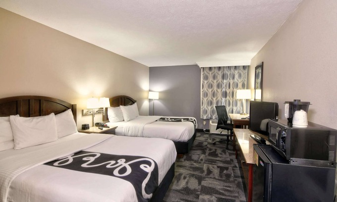 Springfield Hotel | La Quinta Inn & Suites by Wyndham Springfield South