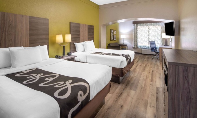 Stockbridge Hotel | La Quinta Inn & Suites by Wyndham Atlanta Stockbridge