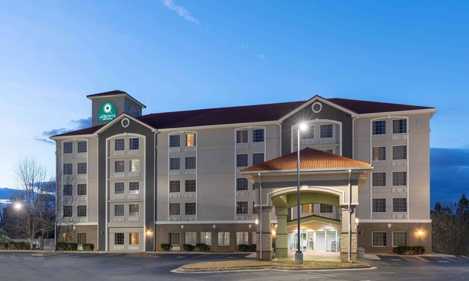 Douglasville Hotel | La Quinta Inn & Suites by Wyndham Atlanta Douglasville