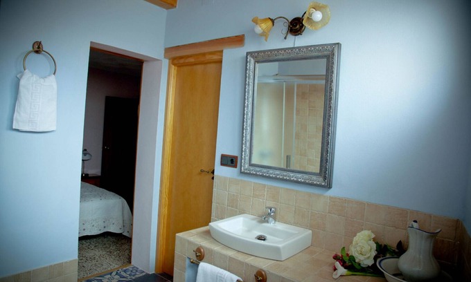 Casas-Ibanez House | La Remolina House in the center of La Manchuela
