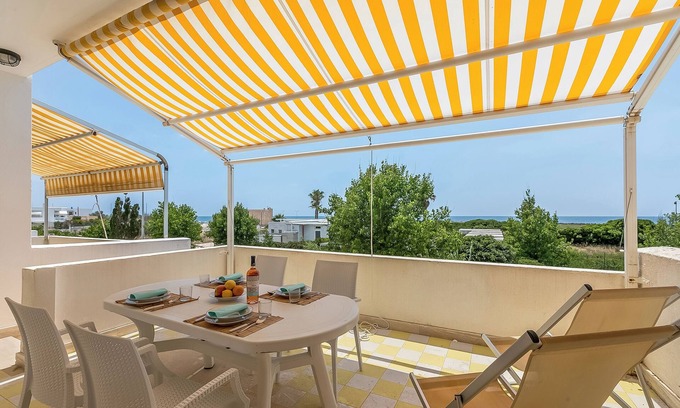 Torre Pali Apartment | La Rosa Apartment Sea View, Salve, Italy