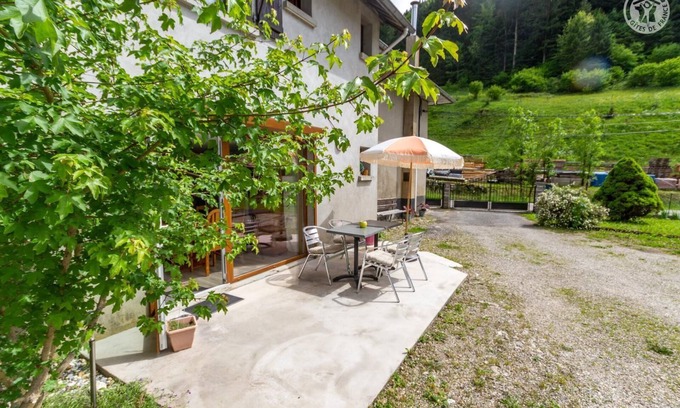 Saint-Pierre-d'Entremont House | LA SOURCE - SAINT PIERRE D'ENTREMONT