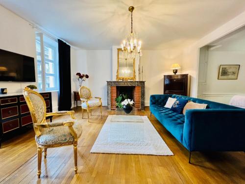 Sedan Bed & Breakfast | LA SUITE de NOTRE DAME au pied du CHATEAU FORT