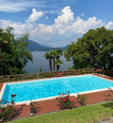 Stresa Apartment | La Suite dell'Artista SWIMMING POOL AND AIR CONDITIONING