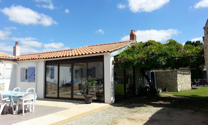 Le Bernard House | La Tarrière