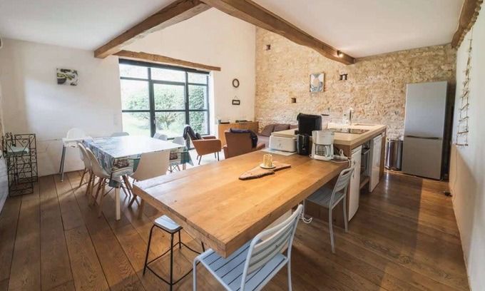 Liniers Cottage | La Tour: Large cottage of character for 8/10 pers